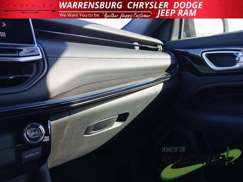 New 2026 Jeep Compass Latitude image 26