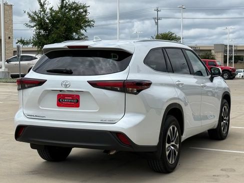 Used 2026 Toyota Highlander XLE AWD/4WD image 5