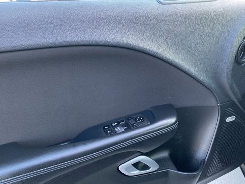 Used 2022 Dodge Challenger GT image 12