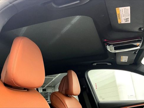 Certified 2023 Mercedes-Benz GLC 300 image 28