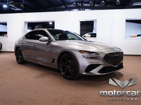 Used 2023 Genesis G70 2.0T w/ Sport Prestige Package RWD image 9