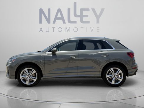 Used 2024 Audi Q3 2.0T Premium w/ Convenience Package AWD/4WD image 3