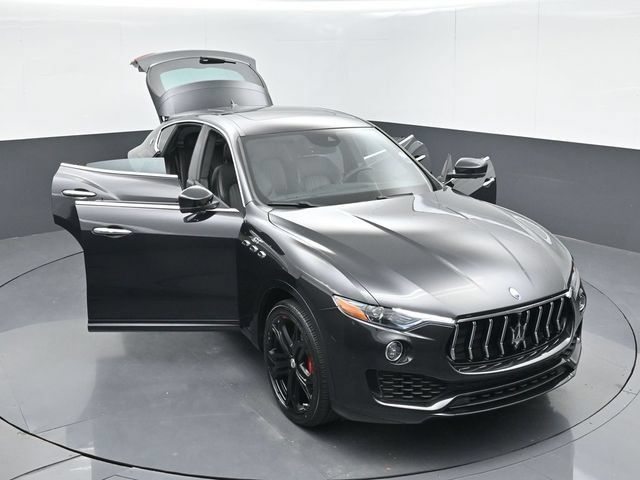 Used 2023 Maserati Levante GT AWD/4WD image 54