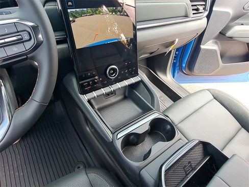 New 2026 GMC Terrain AT4 w/ Convenience Package III image 25