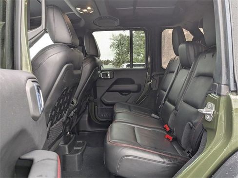 Used 2021 Jeep Wrangler Unlimited Rubicon w/ Xtreme Recon 35" Tire Package image 24