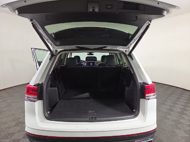 Used 2024 Volkswagen Atlas SE AWD/4WD image 34