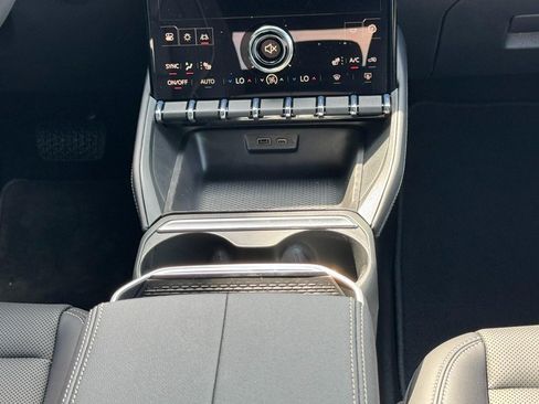 New 2027 GMC Terrain Elevation w/ Elevation Premium Package AWD/4WD image 14