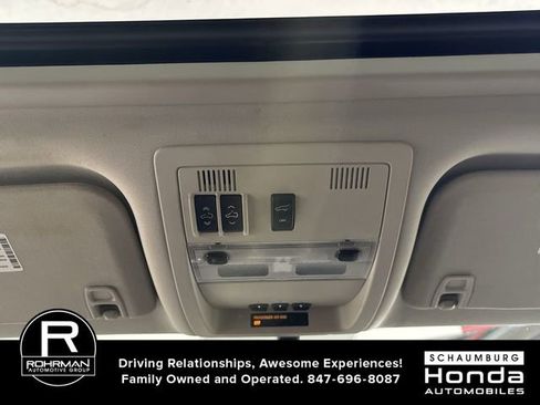 Used 2012 Cadillac Escalade ESV Premium image 8