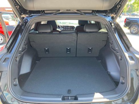 New 2025 Chevrolet Equinox EV RS w/ Convenience Package II FWD image 19