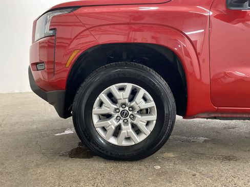 Used 2023 Nissan Frontier SV image 11