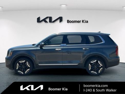 Used 2024 Kia Telluride S w/ S Sunroof Package FWD image 8