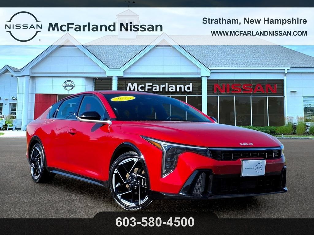 Used 2025 Kia K4 GT-Line FWD image 1