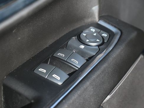 Used 2024 GMC Sierra 1500 Elevation image 9