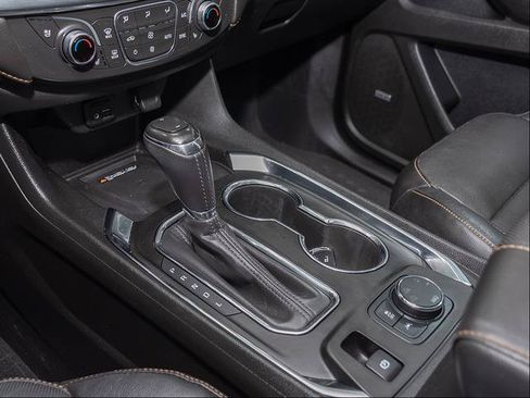 Used 2020 Chevrolet Traverse Premier w/ Redline Edition AWD/4WD image 15