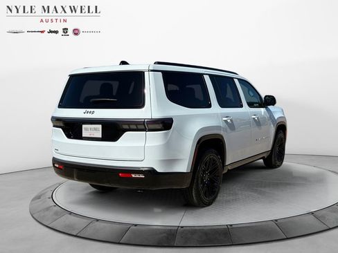 New 2026 Jeep Grand Wagoneer Limited AWD/4WD image 16