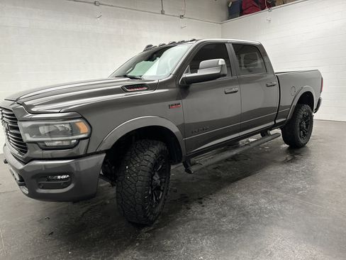 Used 2021 RAM 2500 Laramie w/ Night Edition image 5