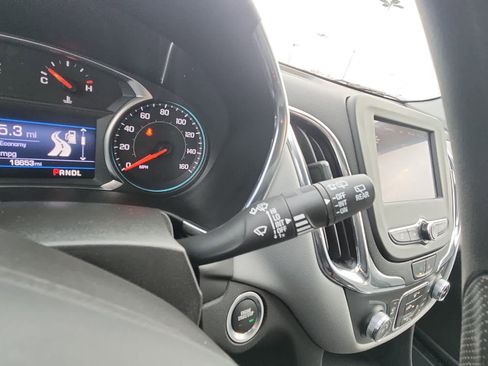 Used 2023 Chevrolet Equinox LS w/ LS Convenience Package image 28