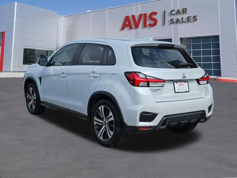 Used 2025 Mitsubishi Outlander Sport SE AWD/4WD image 3