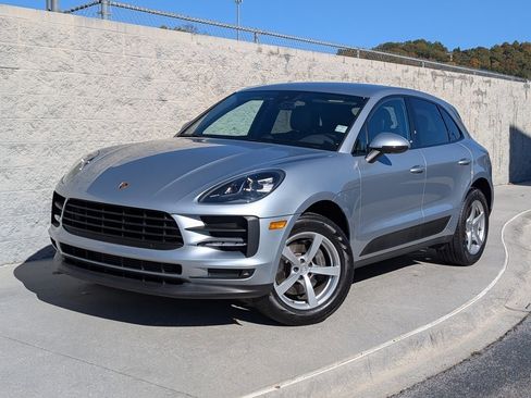 Certified 2020 Porsche Macan image 1