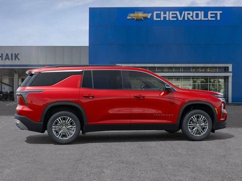 New 2026 Chevrolet Traverse LT w/ Driver Confidence Package FWD image 5