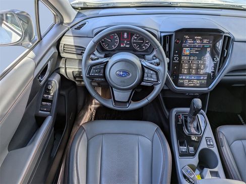 Used 2025 Subaru Crosstrek 2.5i Limited w/ Popular Package #3A image 17