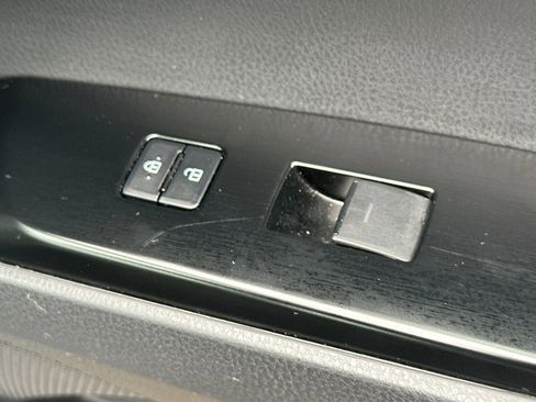 Certified 2025 Toyota Camry SE w/ Convenience Package image 22