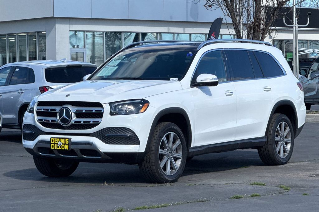Used 2022 Mercedes-Benz GLS 450 4MATIC image 9