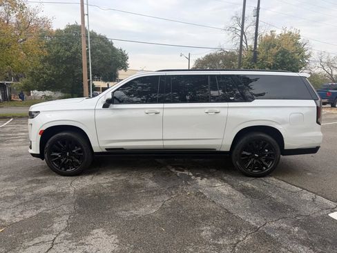 Used 2021 Cadillac Escalade ESV Sport w/ Driver Assist Tech Package image 8