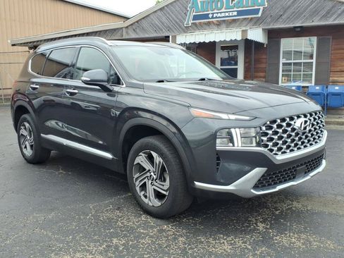 Used 2022 Hyundai Santa Fe SEL w/ Convenience + Premium Package AWD/4WD image 3