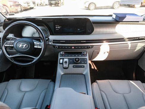 Used 2024 Hyundai Palisade SEL FWD image 13