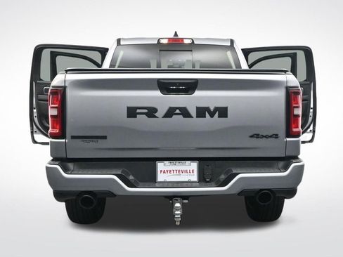 Used 2025 RAM 1500 Big Horn AWD/4WD image 40