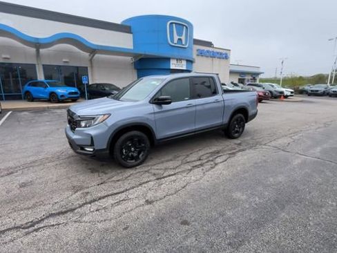 New 2026 Honda Ridgeline Black Edition image 4