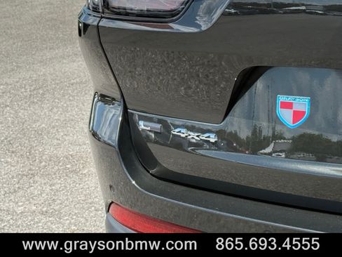 Used 2022 Jeep Grand Cherokee L Limited AWD/4WD image 11