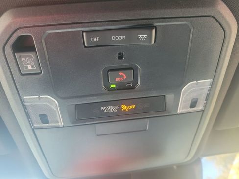 Certified 2025 Toyota Tacoma SR5 image 40