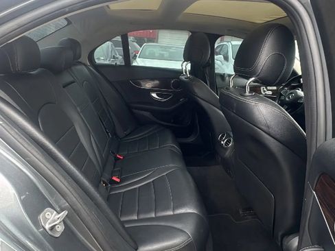 Used 2017 Mercedes-Benz C 300 4MATIC Sedan image 21