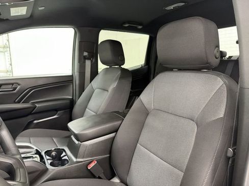 Used 2026 Chevrolet Colorado Trail Boss AWD/4WD image 19