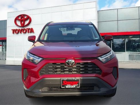 Used 2025 Toyota RAV4 XLE AWD/4WD image 13