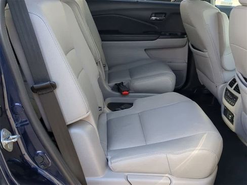 Used 2020 Honda Pilot Touring image 21