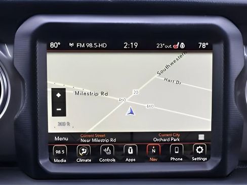 Used 2022 Jeep Wrangler Unlimited Sahara w/ Cold Weather Group AWD/4WD image 22