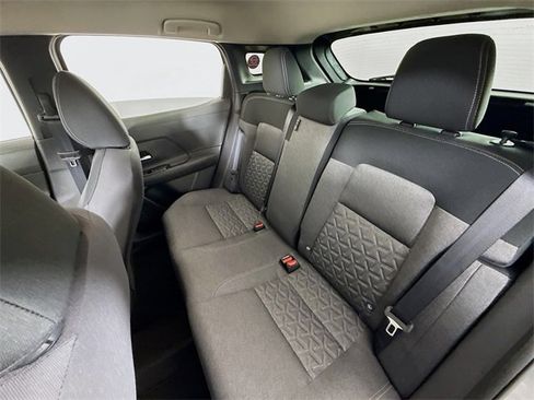 Certified 2025 Nissan Kicks SV image 8