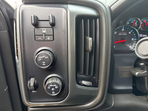 Used 2018 Chevrolet Silverado 1500 LTZ Z71 w/ Redline Edition image 9