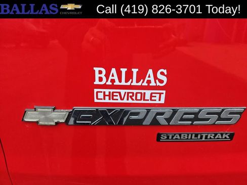 Certified 2016 Chevrolet Express 3500 LT w/ LT Preferred Equipment Group RWD image 33