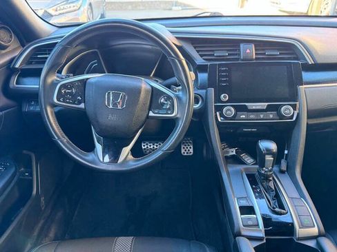 Used 2020 Honda Civic Sport image 8