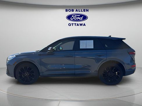Used 2025 Lincoln Corsair Reserve w/ Jet Appearance Package AWD/4WD image 6