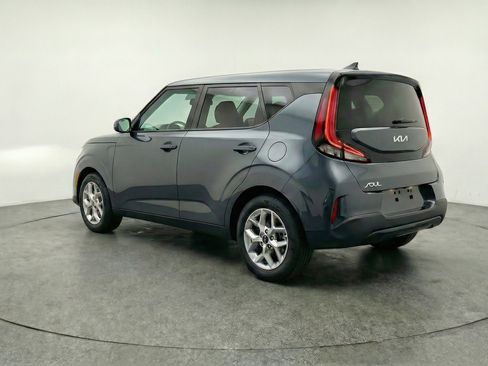 Used 2025 Kia Soul LX w/ LX Technology Package image 6