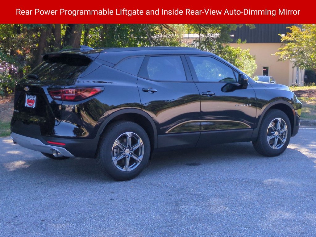 New 2026 Chevrolet Blazer LT w/ Convenience Package FWD image 4
