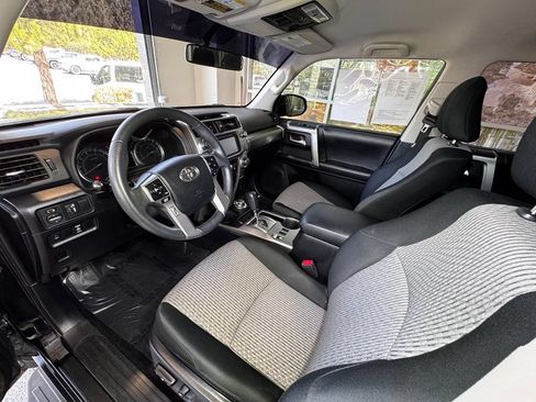 Used 2019 Toyota 4Runner SR5 AWD/4WD image 17
