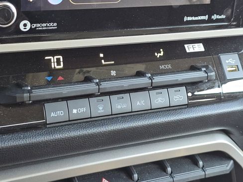 Used 2022 Toyota Tundra SR5 w/ SR5 Convenience Package image 23