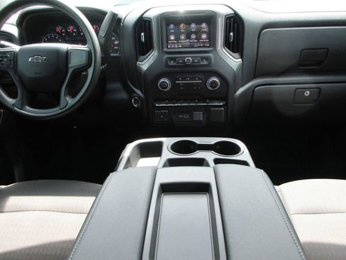 Certified 2024 Chevrolet Silverado 1500 Custom Trail Boss w/ LPO, Dark Essentials Package AWD/4WD image 16