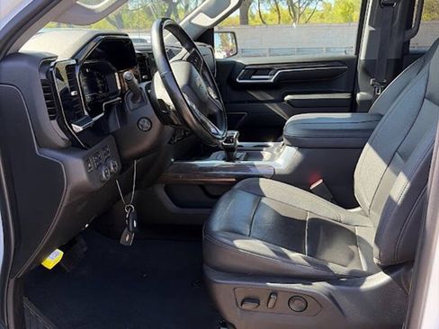 Used 2023 Chevrolet Silverado 1500 LTZ w/ LTZ Convenience Package II AWD/4WD image 13
